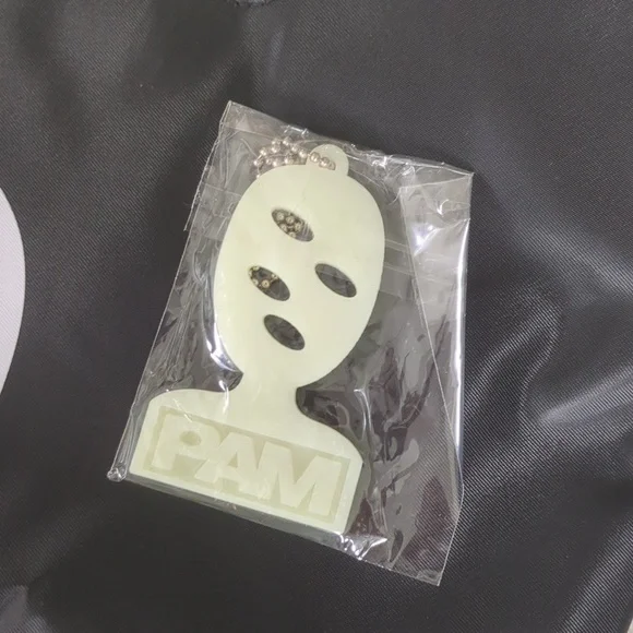 Boxed 🇯🇵 Neighborhood x Perks and Mini Bag - Picture 5 of 9